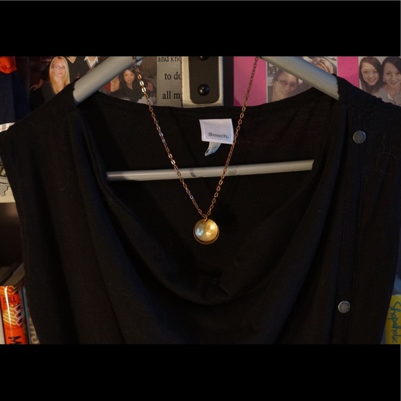 Antique looking two toned necklace - Picture 2 of 5